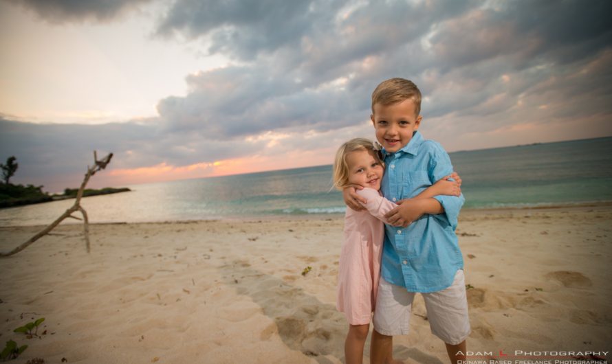 Family photographer – Sunset family photo shoot