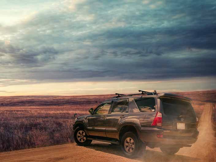Toyota Hilux Surf getting dirty